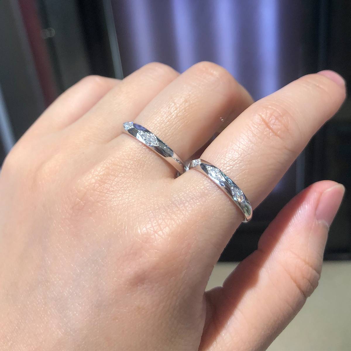 Simple and stylish S925 silver plated platinum couple ring custom selection Side Stone Moissanite 0.1ct